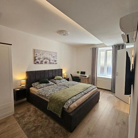 Golden Sun Apartment Загреб Екстериор снимка